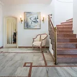 Luxe Penthouse, Bbq, Jacuzzi, Games, Ocean View, Oura 2-Min Walk - By Seareen *