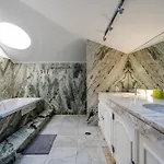 Apartamento Luxe Penthouse, Bbq, Jacuzzi, Games, Ocean View, Oura 2-Min Walk - By Seareen *