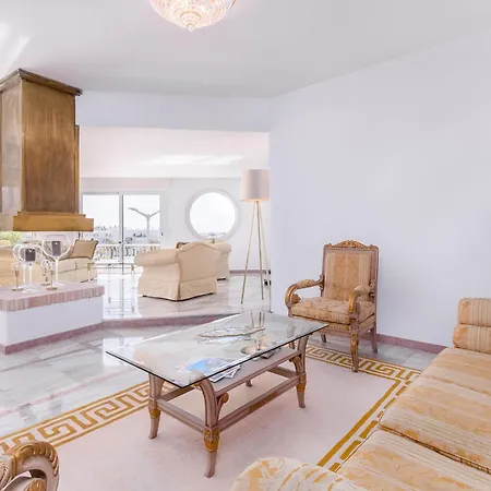 Apartamento Luxe Penthouse - Prime Location By Seareen