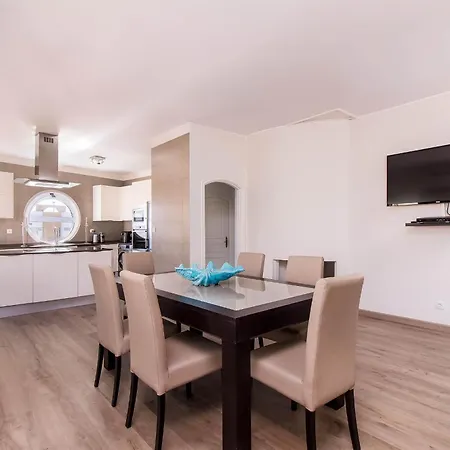 Apartament Luxe Penthouse, Bbq, Hot Spa, Games, Ocean View - By Seareen Albufeira