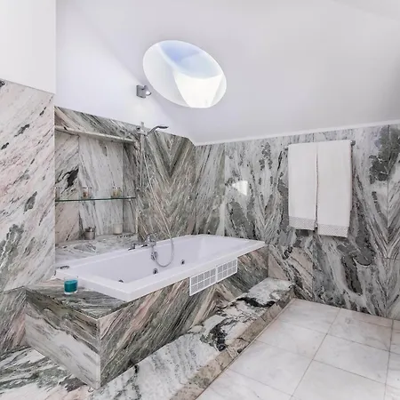Apartamento Luxe Penthouse - Prime Location By Seareen *