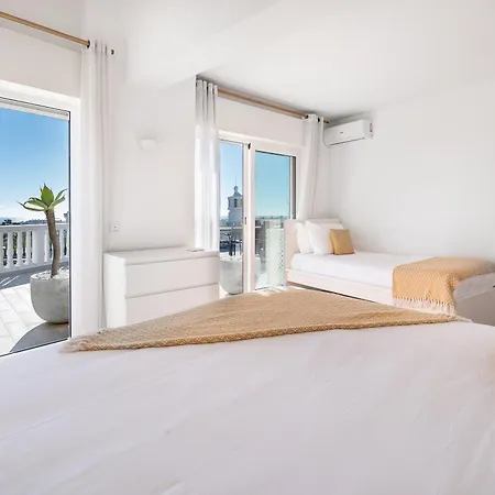 Apartman Luxe Penthouse, Bbq, Jacuzzi, Games, Ocean View, Oura 2-min Walk - By Seareen