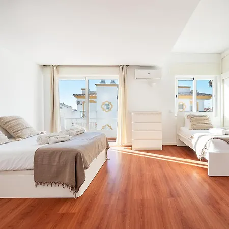 Luxe Penthouse, Bbq, Jacuzzi, Games, Ocean View, Oura 2-min Walk - By Seareen Albufeira