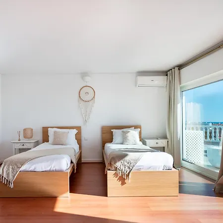 Luxe Penthouse, Bbq, Jacuzzi, Games, Ocean View, Oura 2-min Walk - By Seareen Apartman Albufeira