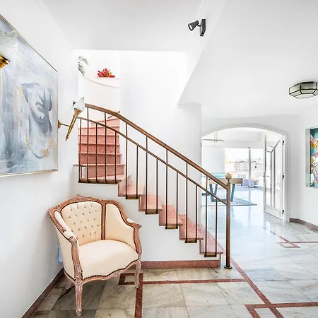 Apartman Luxe Penthouse, Bbq, Jacuzzi, Games, Ocean View, Oura 2-min Walk - By Seareen
