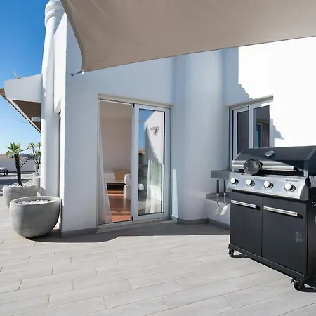 Apartman Luxe Penthouse, Bbq, Jacuzzi, Games, Ocean View, Oura 2-min Walk - By Seareen