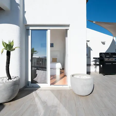 Luxe Penthouse, Bbq, Jacuzzi, Games, Ocean View, Oura 2-min Walk - By Seareen Apartman Albufeira
