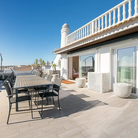 Luxe Penthouse, Bbq, Jacuzzi, Games, Ocean View, Oura 2-min Walk - By Seareen Apartman Albufeira