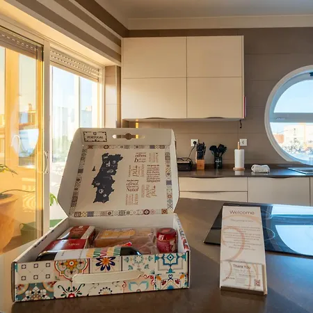 Luxe Penthouse, Bbq, Jacuzzi, Games, Ocean View, Oura 2-min Walk - By Seareen Albufeira