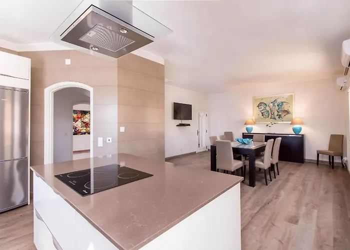 Luxe Penthouse, Bbq, Hot Spa, Games, Ocean View - By Seareen דירה *