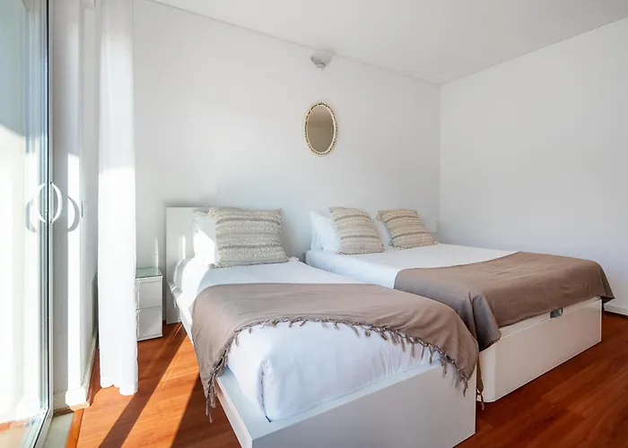 Luxe Penthouse, Bbq, Hot Spa, Games, Ocean View - By Seareen דירה אלבופיירה