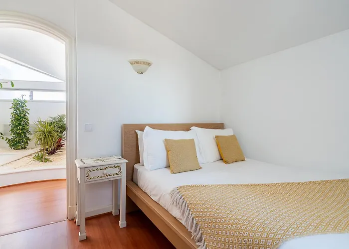 דירה Luxe Penthouse, Bbq, Hot Spa, Games, Ocean View - By Seareen אלבופיירה