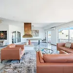 Luxe Penthouse, Bbq, Jacuzzi, Games, Ocean View, Oura 2-min Walk - By Seareen 알부페이라